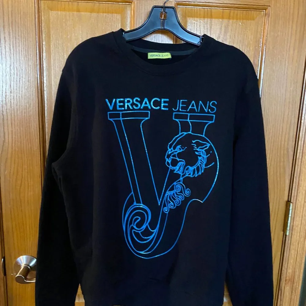 Authentic VERSACE JEANS logo mens’s crew-neck sweatshirt-Black NWOT - Picture 2 of 15